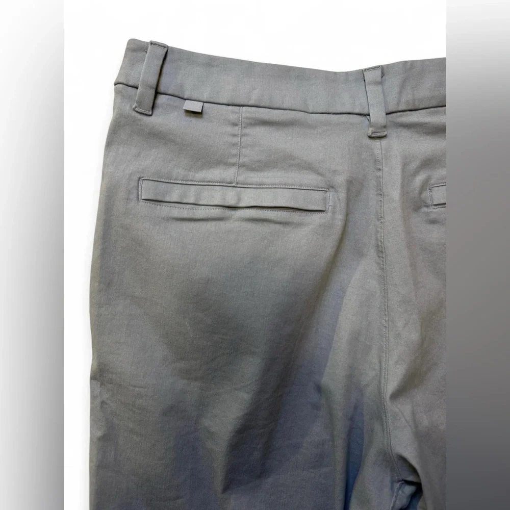 Lululemon Commission Short Qwick Oxford 11” Relaxed Fit Light Gray/Blue M7AKAS